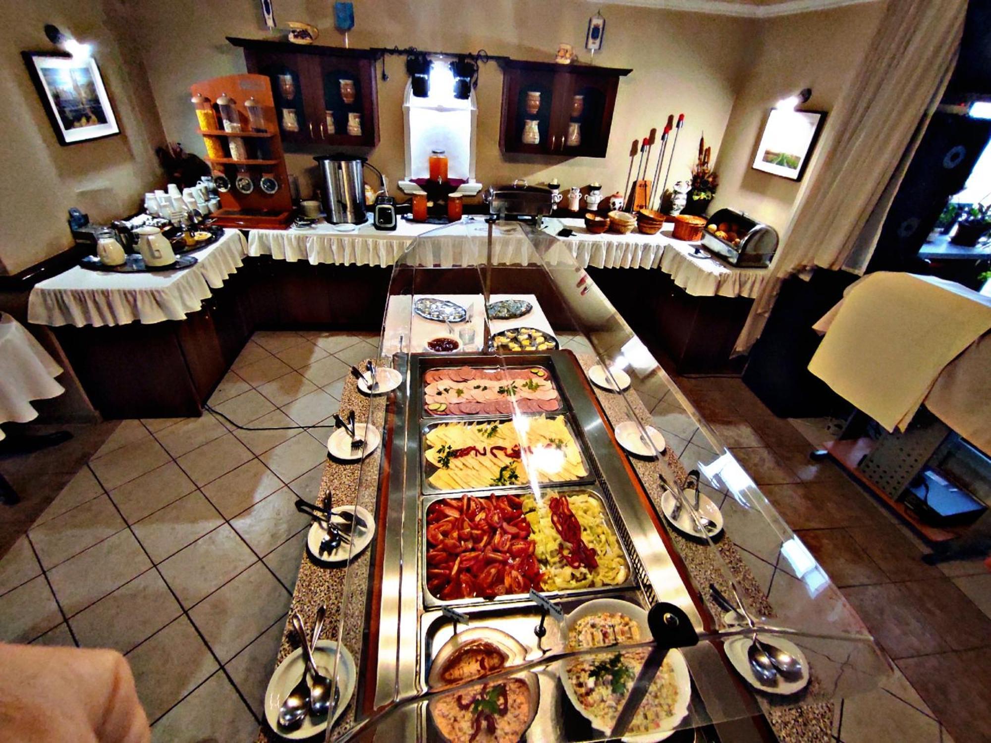 Atrium Hotel Харканы Экстерьер фото
